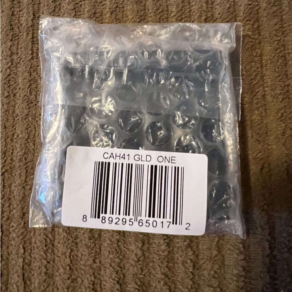 Coach Script Small Hoop Earrings nwt in packaging - Picture 3 of 3